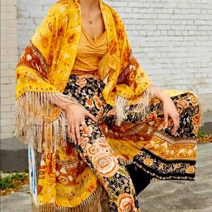 Spell and the Gypsy mystic fringed kimono S M